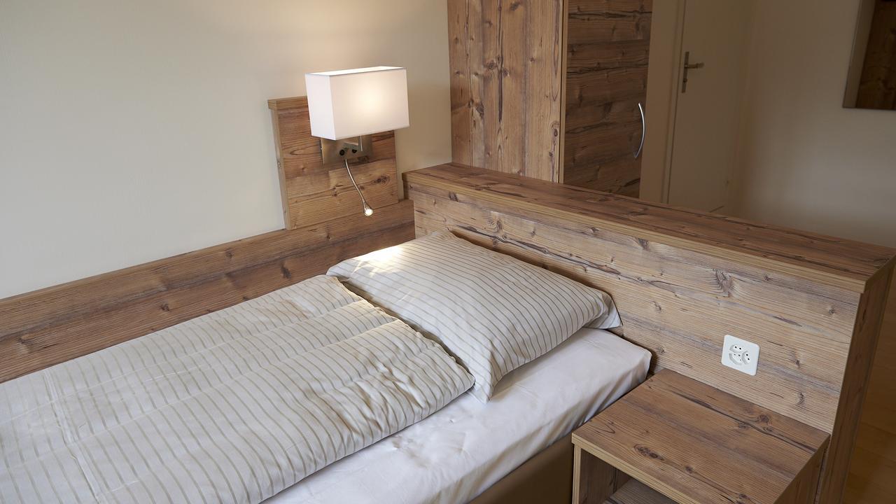 Mariastein Klosterhotel Kreuz מראה חיצוני תמונה